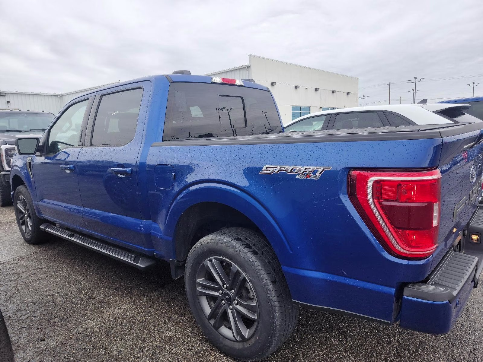 2023 Atlas Blue Ford F-150 XLT 4X4 Truck