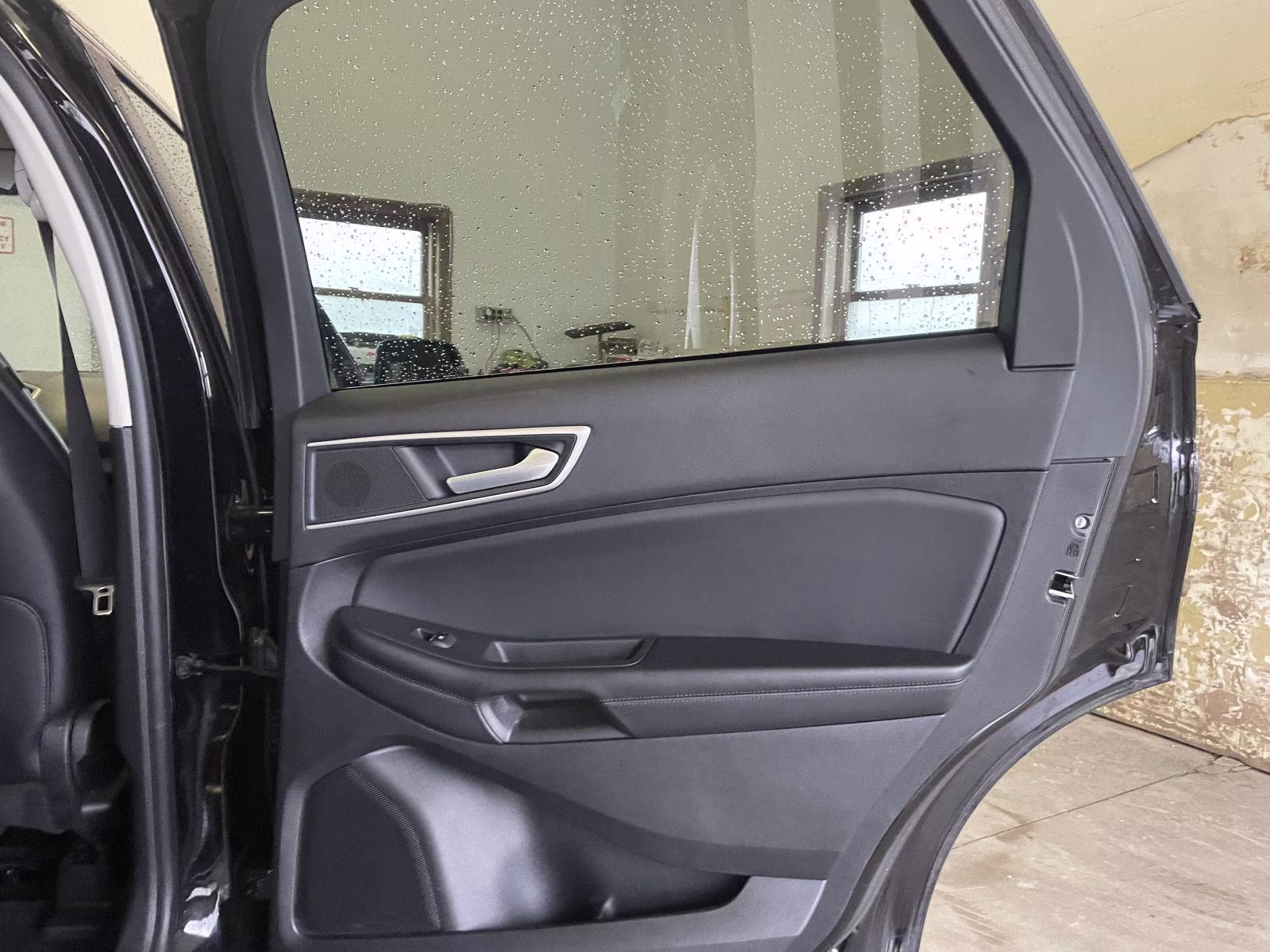 2024 Agate Black Ford Edge SEL AWD SUV