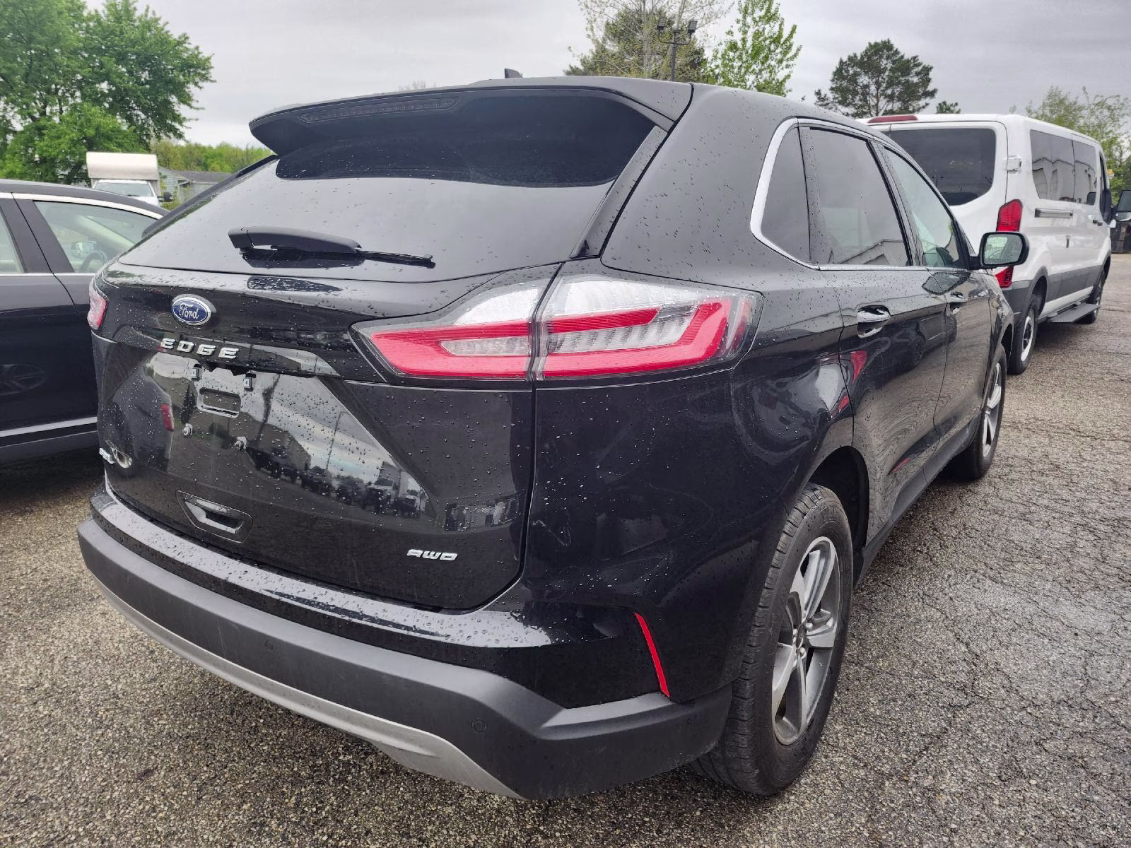 2024 Agate Black Ford Edge SEL AWD SUV