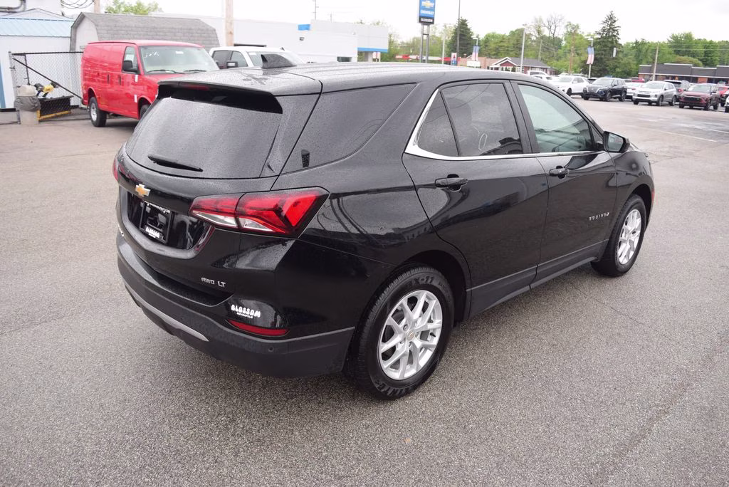 2024 Black Metallic Chevrolet Equinox LT AWD SUV