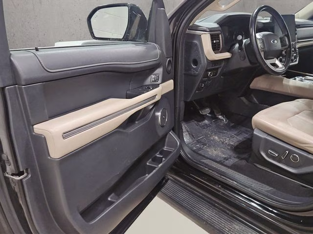 2024 Agate Black Metallic Ford Expedition Limited 4X4 SUV