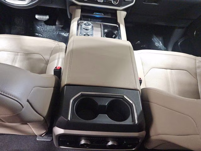 2024 Agate Black Metallic Ford Expedition Limited 4X4 SUV