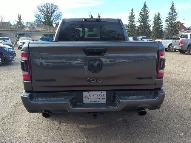 2024 Granite Crystal Metallic Clearcoat Ram 1500 Big Horn/Lone Star 4X4 Truck
