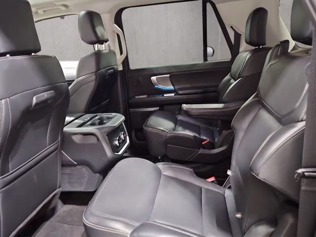 2025 Agate Black Metallic Ford Expedition Max Platinum 4X4 SUV