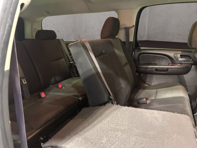 2014 Quicksilver Metallic GMC Yukon XL SLE 1500 4X4 SUV