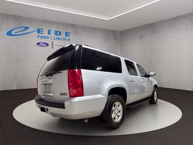 2014 Quicksilver Metallic GMC Yukon XL SLE 1500 4X4 SUV