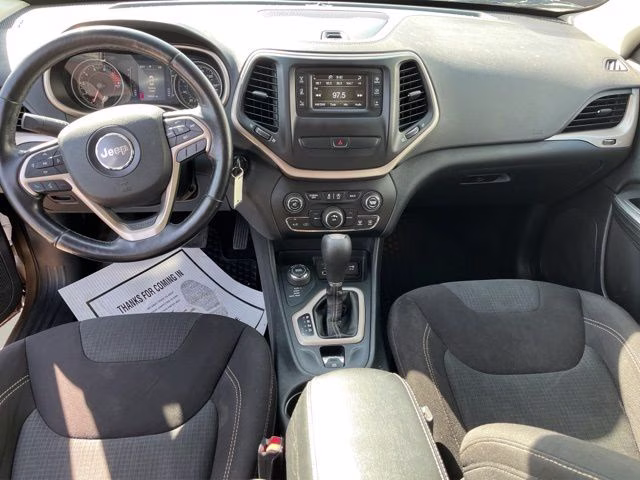2016 Light Brownstone Pearlcoat Jeep Cherokee Latitude 4X4 SUV