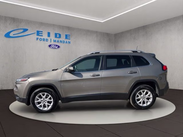 2016 Light Brownstone Pearlcoat Jeep Cherokee Latitude 4X4 SUV