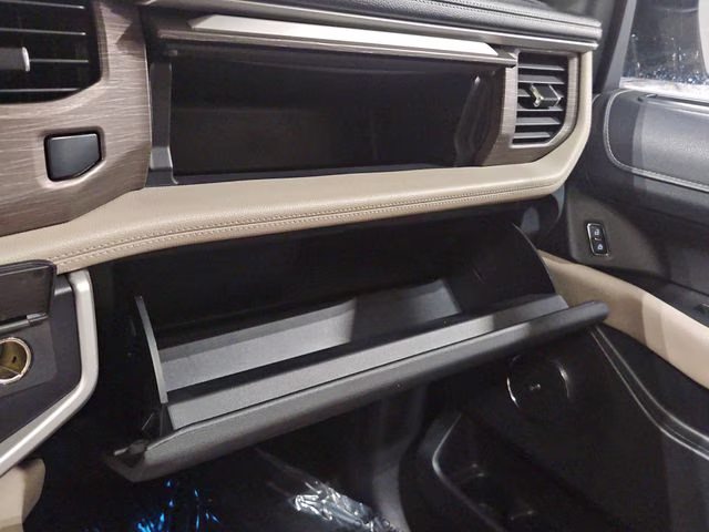 2024 Agate Black Metallic Ford Expedition Limited 4X4 SUV