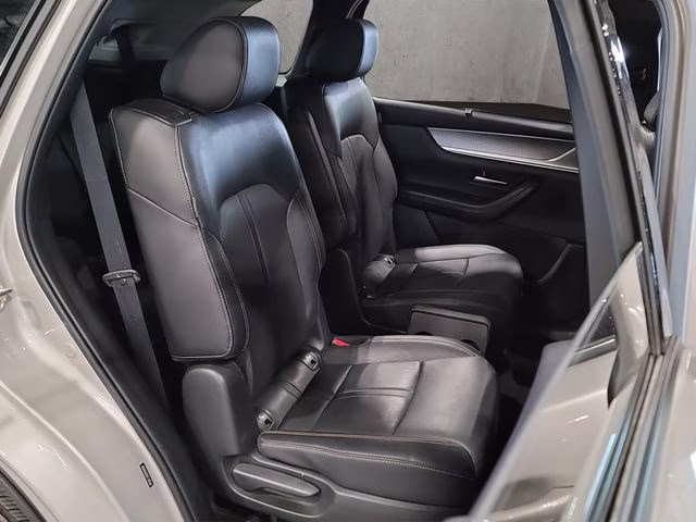 2024 Platinum Quartz Mazda CX-90 3.3 Turbo Premium AWD SUV