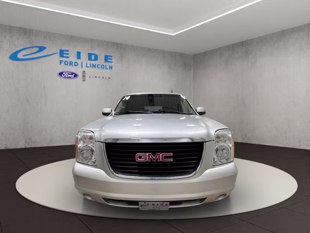 2014 Quicksilver Metallic GMC Yukon XL SLE 1500 4X4 SUV