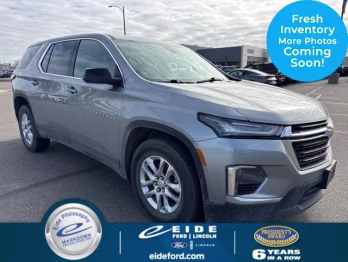 2023 Sterling Gray Metallic Chevrolet Traverse LS AWD SUV