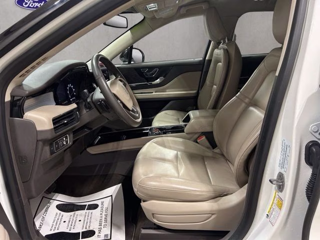 2021 Pristine White Lincoln Corsair Standard AWD SUV