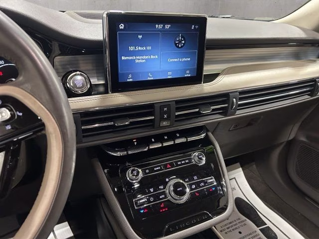 2021 Pristine White Lincoln Corsair Standard AWD SUV