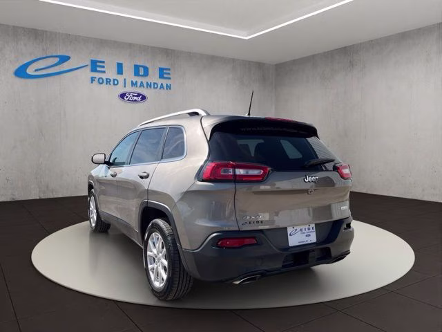 2016 Light Brownstone Pearlcoat Jeep Cherokee Latitude 4X4 SUV