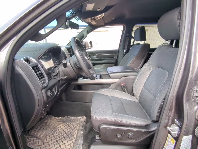 2024 Granite Crystal Metallic Clearcoat Ram 1500 Big Horn/Lone Star 4X4 Truck