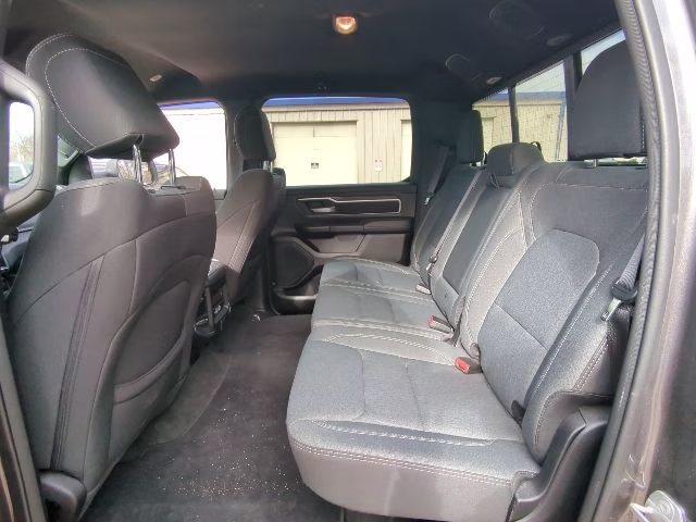 2024 Granite Crystal Metallic Clearcoat Ram 1500 Big Horn/Lone Star 4X4 Truck