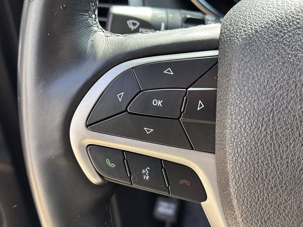 2018 Diamond Black Crystal Pearlcoat Jeep Grand Cherokee Limited 4X4 SUV