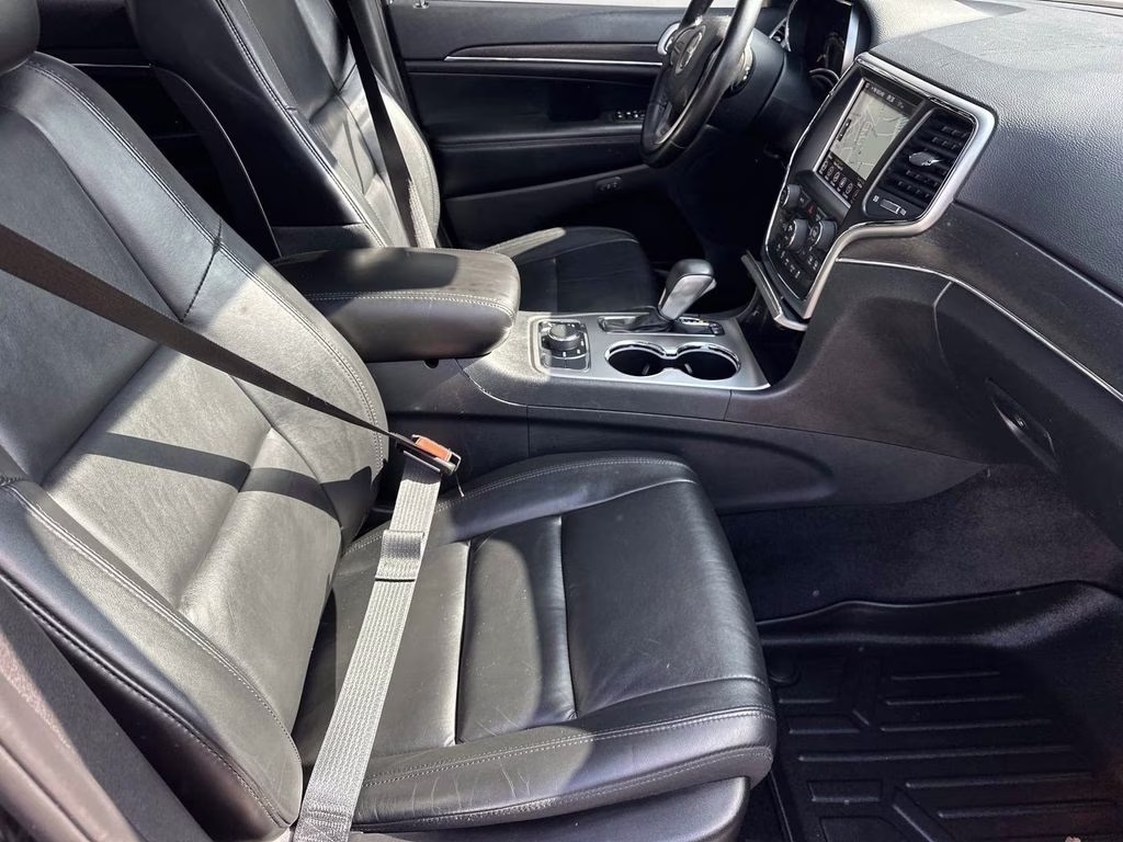 2018 Diamond Black Crystal Pearlcoat Jeep Grand Cherokee Limited 4X4 SUV