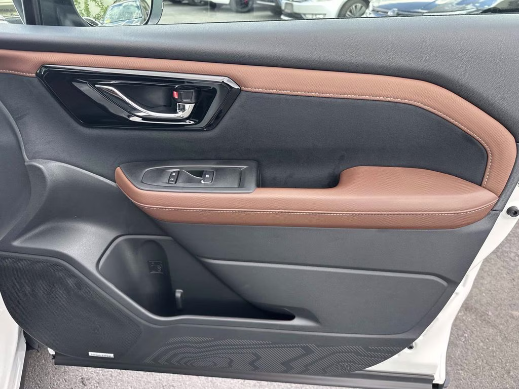 2026 Wh8 Subaru Forester Touring Hybrid AWD SUV
