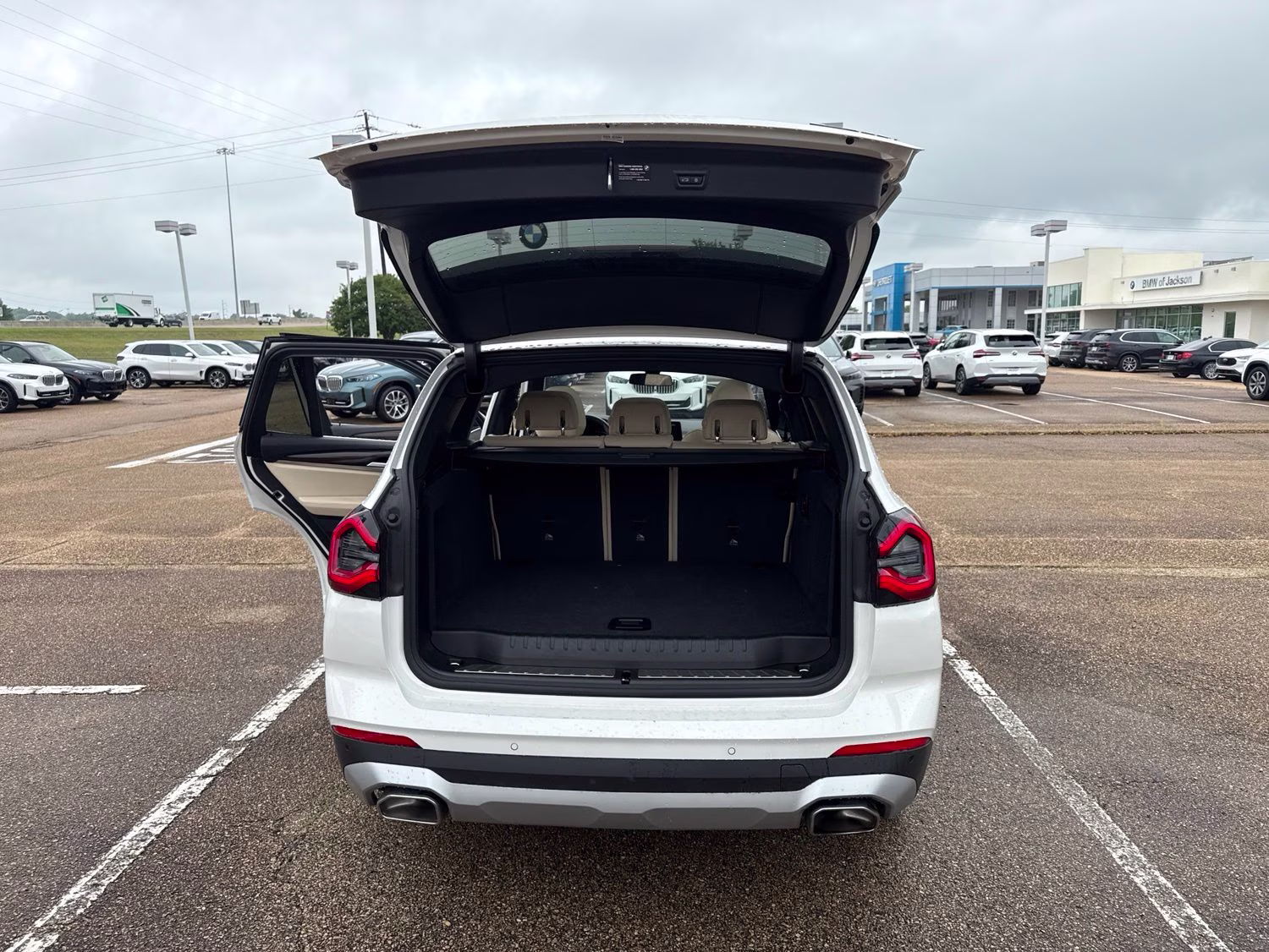 2024 Alpine White BMW X3 sDrive30i RWD SUV