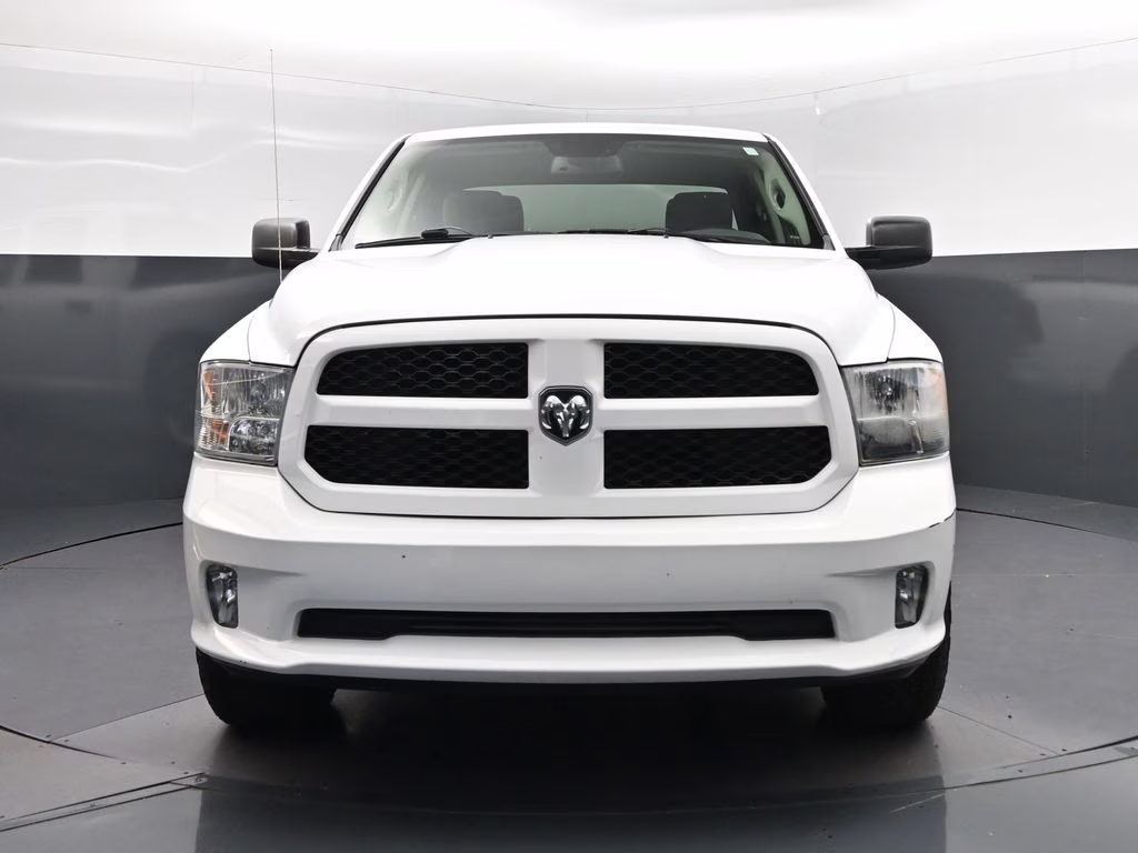 2016 Bright White Clearcoat Ram 1500 Express 4X4 Truck