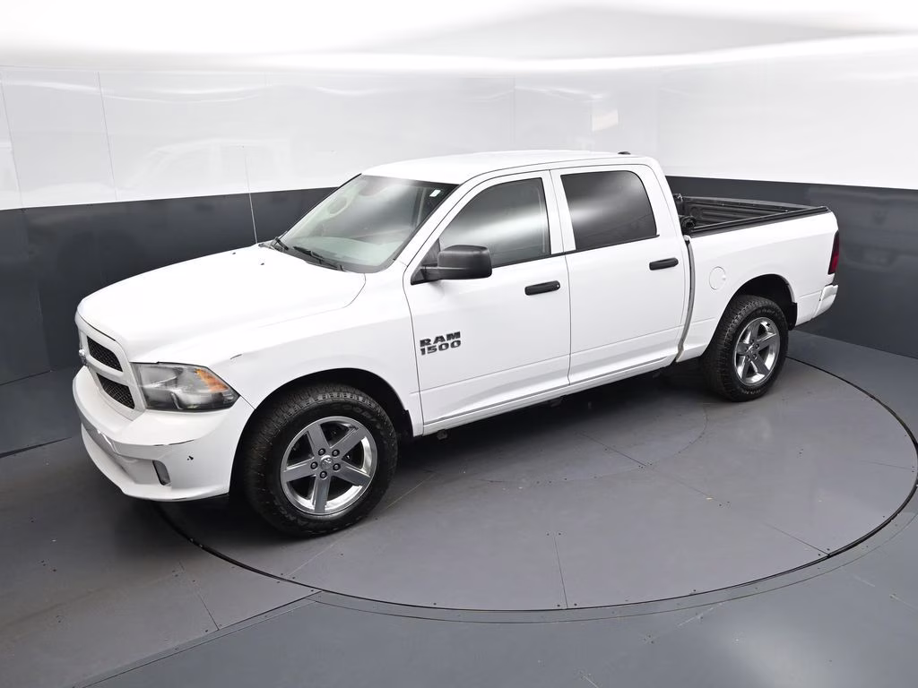 2016 Bright White Clearcoat Ram 1500 Express 4X4 Truck