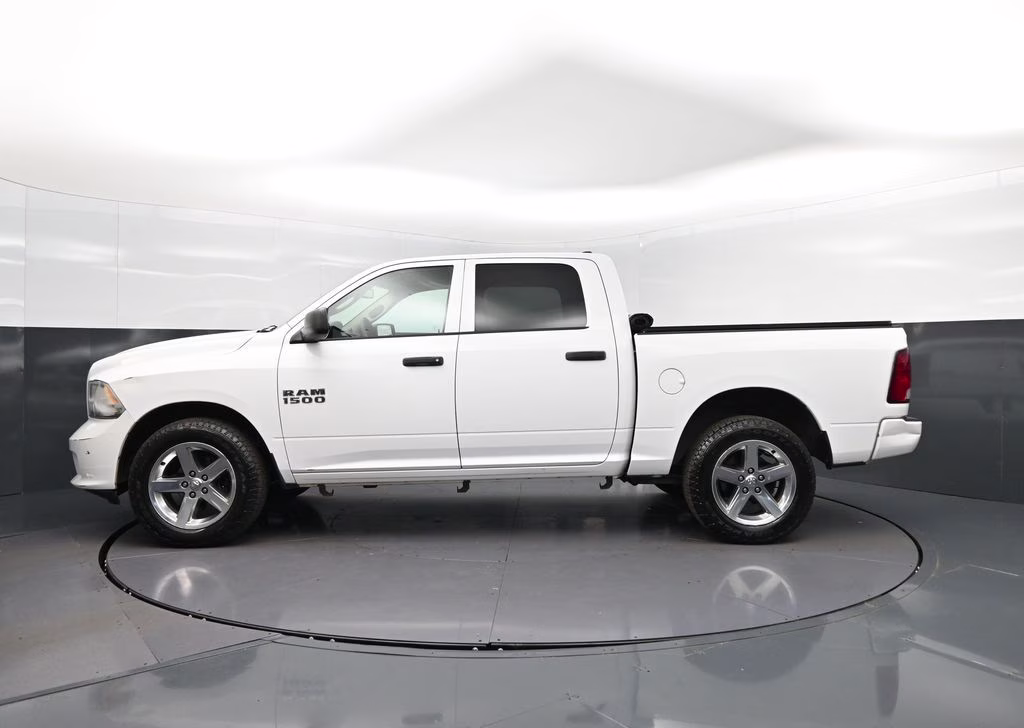 2016 Bright White Clearcoat Ram 1500 Express 4X4 Truck