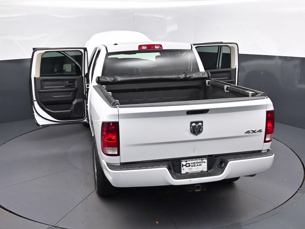 2016 Bright White Clearcoat Ram 1500 Express 4X4 Truck