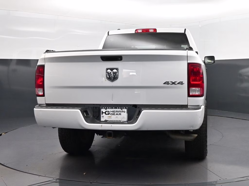 2016 Bright White Clearcoat Ram 1500 Express 4X4 Truck