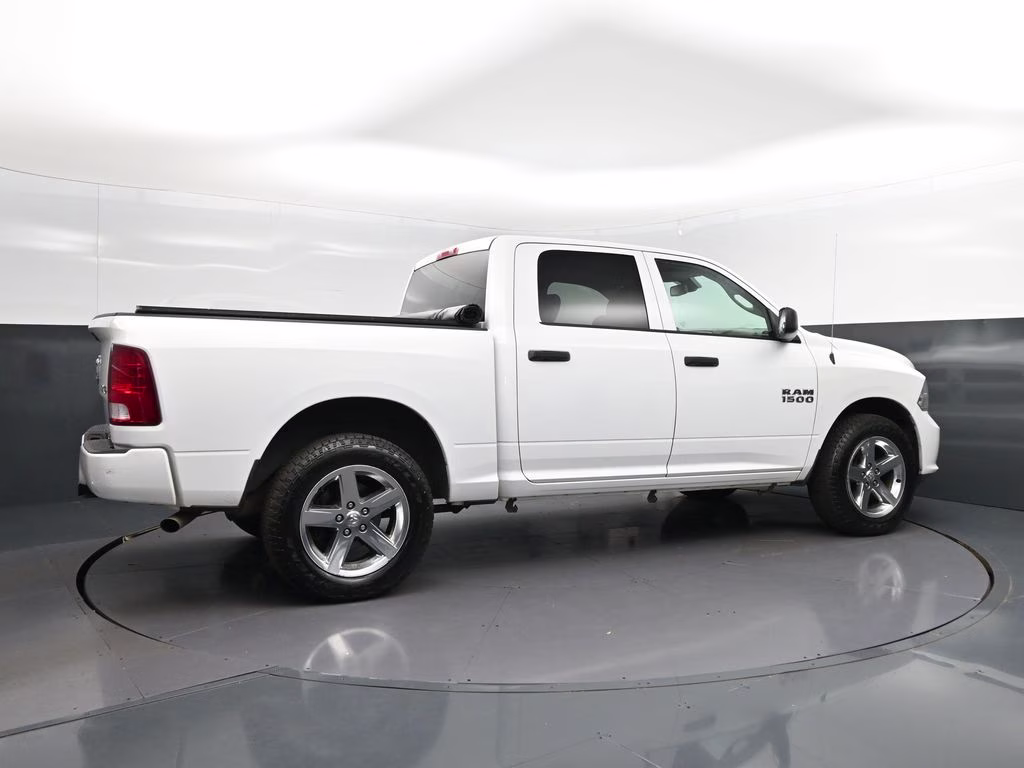 2016 Bright White Clearcoat Ram 1500 Express 4X4 Truck