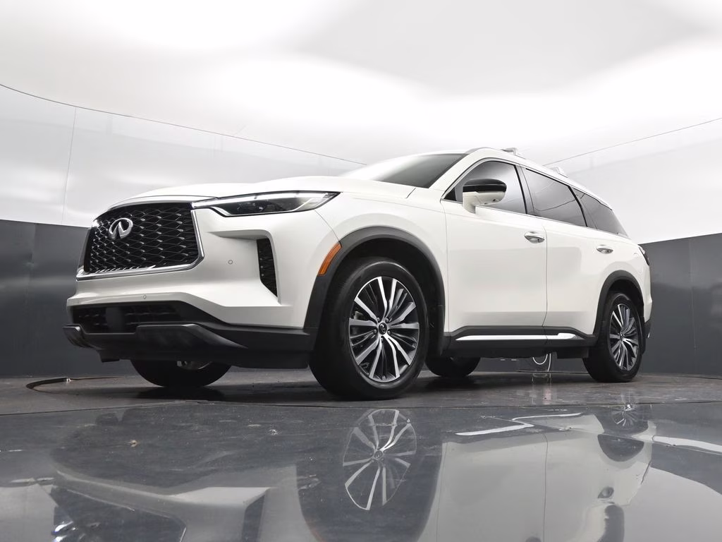 2023 Majestic White INFINITI QX60 Sensory AWD SUV