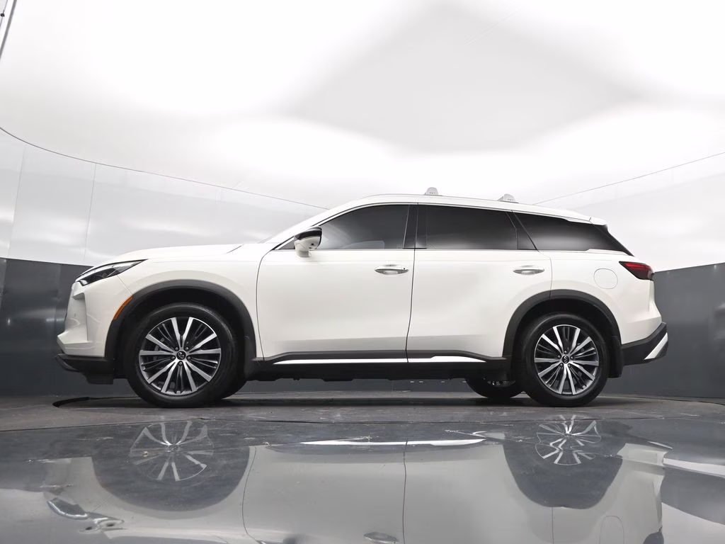 2023 Majestic White INFINITI QX60 Sensory AWD SUV