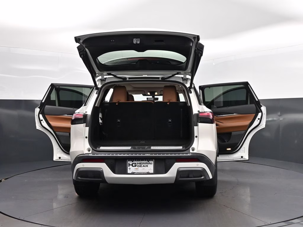 2023 Majestic White INFINITI QX60 Sensory AWD SUV