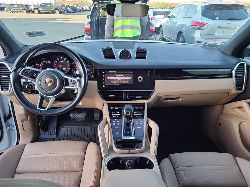 2022 Carrara White Porsche Cayenne Base AWD SUV