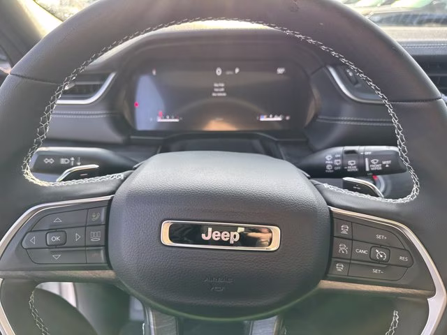 2025 Silver Zynith Jeep Grand Cherokee L Limited RWD SUV