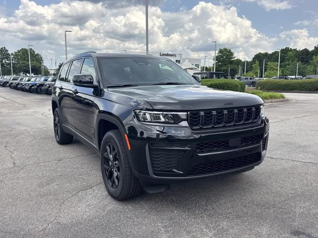 2026 Diamond Black Crystal Pearlcoat Jeep Grand Cherokee L Laredo Altitude RWD SUV