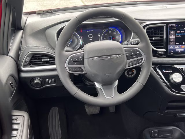 2027 Red Hot Pearlcoat Chrysler Pacifica Select FWD Van