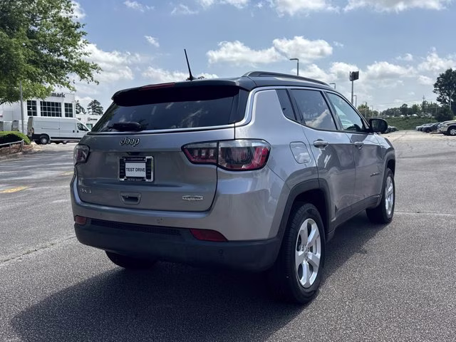2018 Billet Silver Metallic Clearcoat Jeep Compass Latitude 4X4 SUV