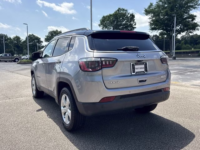 2018 Billet Silver Metallic Clearcoat Jeep Compass Latitude 4X4 SUV