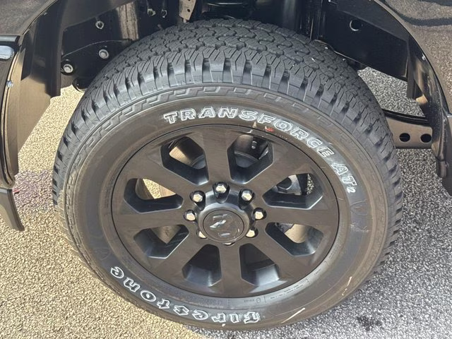 2026 Diamond Black Crystal Pearlcoat Ram 2500 Black Express 4X4 Truck
