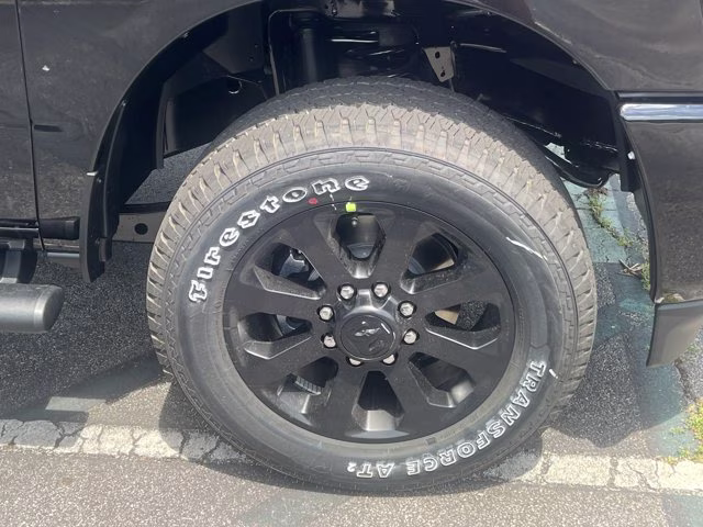 2026 Diamond Black Crystal Pearlcoat Ram 2500 Black Express 4X4 Truck