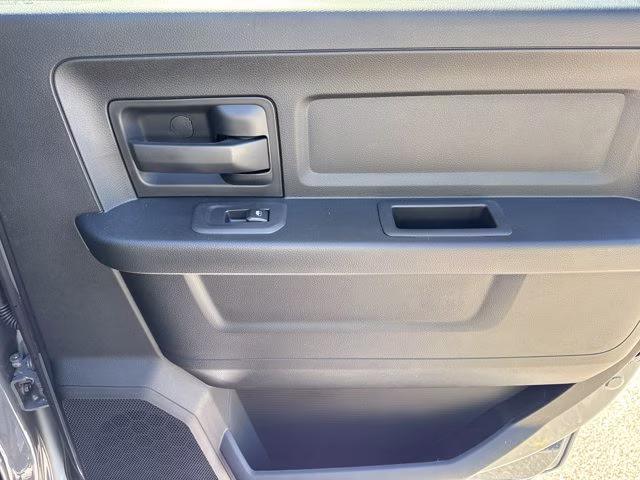 2026 Ceramic Gray Clearcoat Ram 2500 Black Express 4X4 Truck