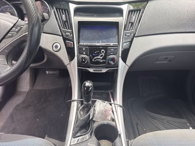 2013 Harbor Gray Metallic Hyundai Sonata SE FWD Sedan