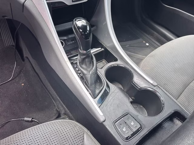 2013 Harbor Gray Metallic Hyundai Sonata SE FWD Sedan