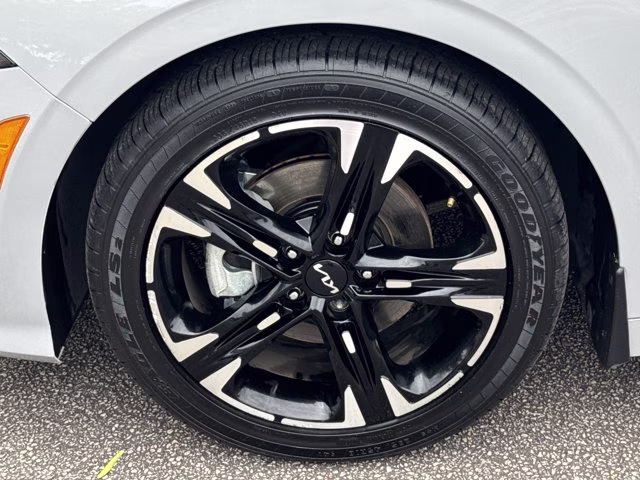 2024 Wolf Gray Kia K5 GT-Line FWD Sedan