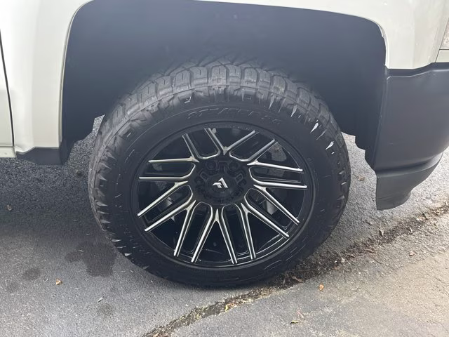 2018 Summit White Chevrolet Silverado 1500 RWD Truck
