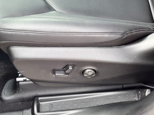 2027 Red Hot Pearlcoat Chrysler Pacifica Select FWD Van
