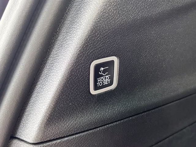 2027 Red Hot Pearlcoat Chrysler Pacifica Select FWD Van