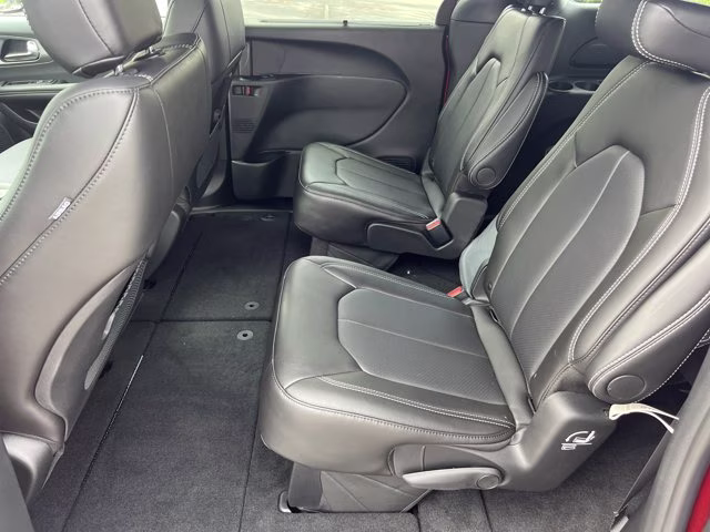 2027 Red Hot Pearlcoat Chrysler Pacifica Select FWD Van